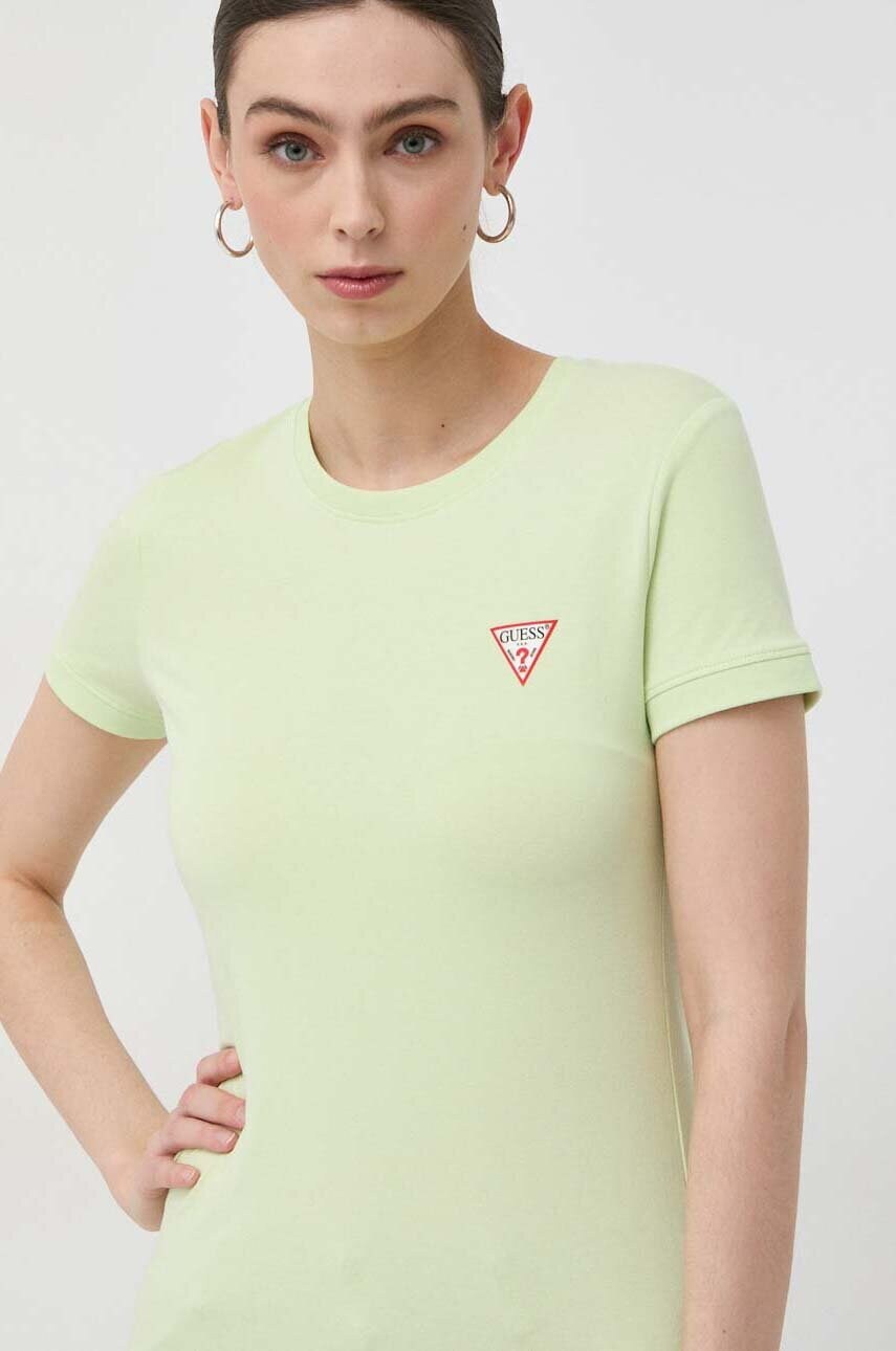 

Футболка Guess жіночий колір зелений
