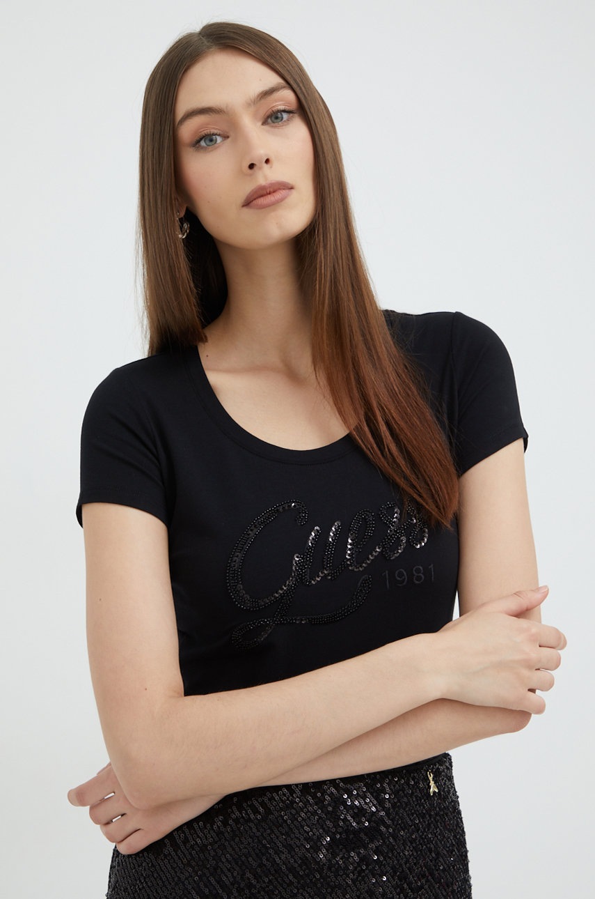 

Тениска Guess в черно, Черен