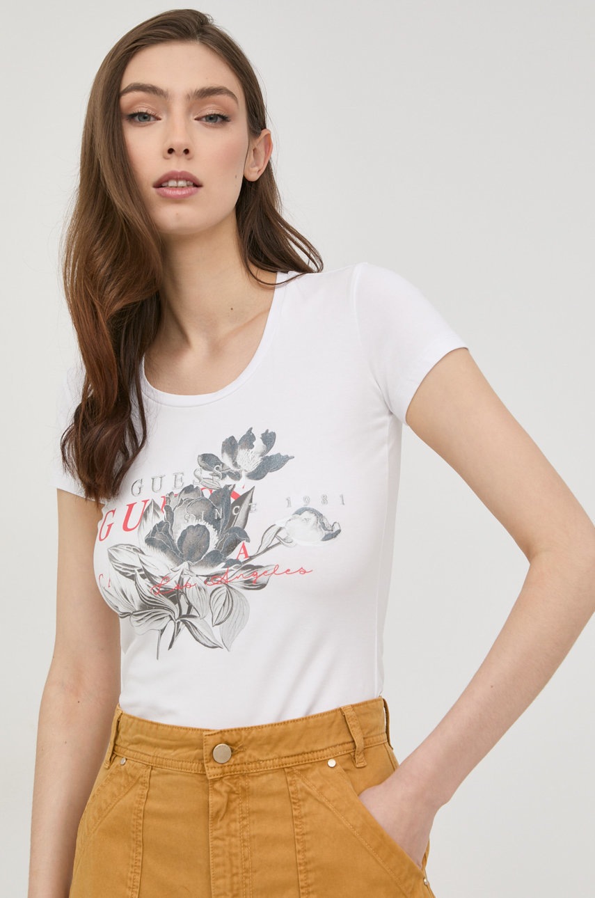 

Тениска Guess в бяло, Бял