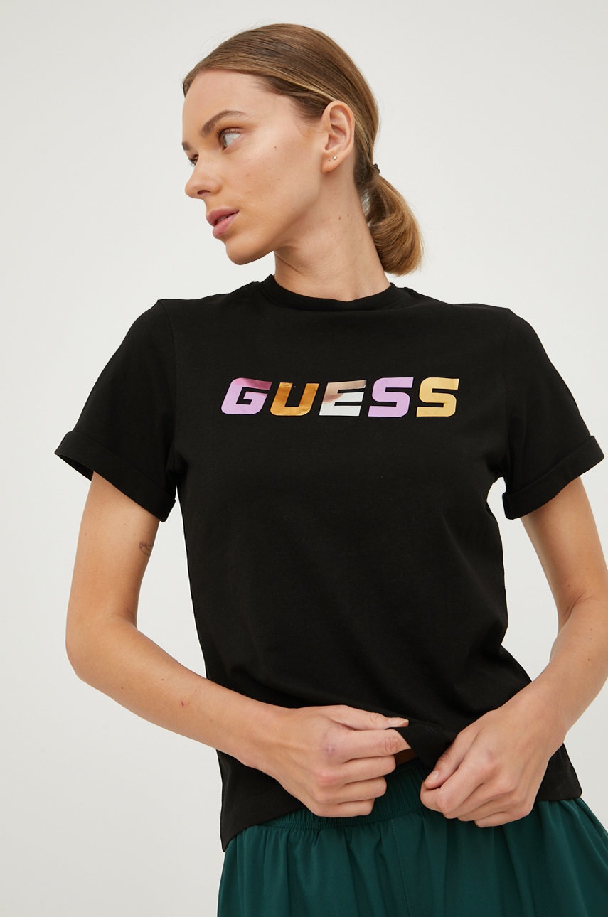 

Памучна тениска Guess в черно, Черен