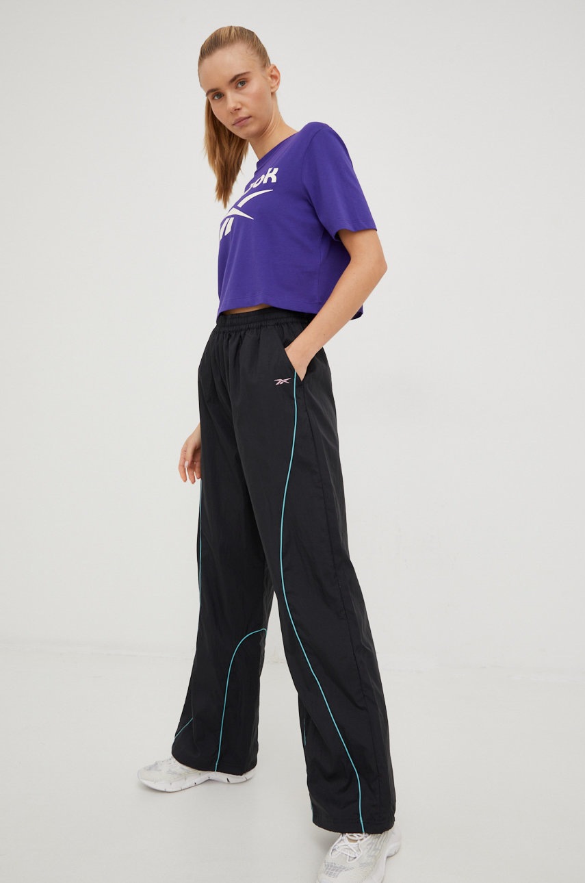 

Футболка Reebok жіночий колір фіолетовий