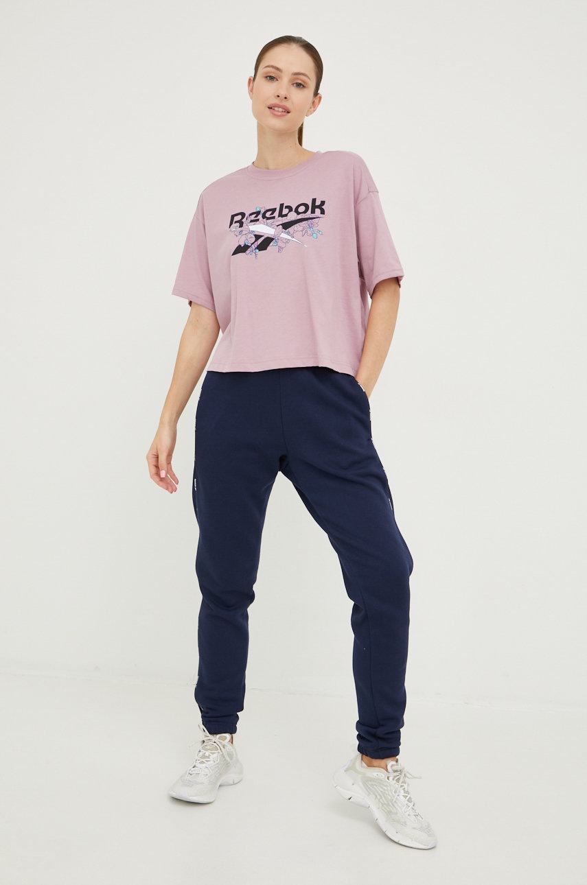 

Хлопковая футболка Reebok цвет фиолетовый