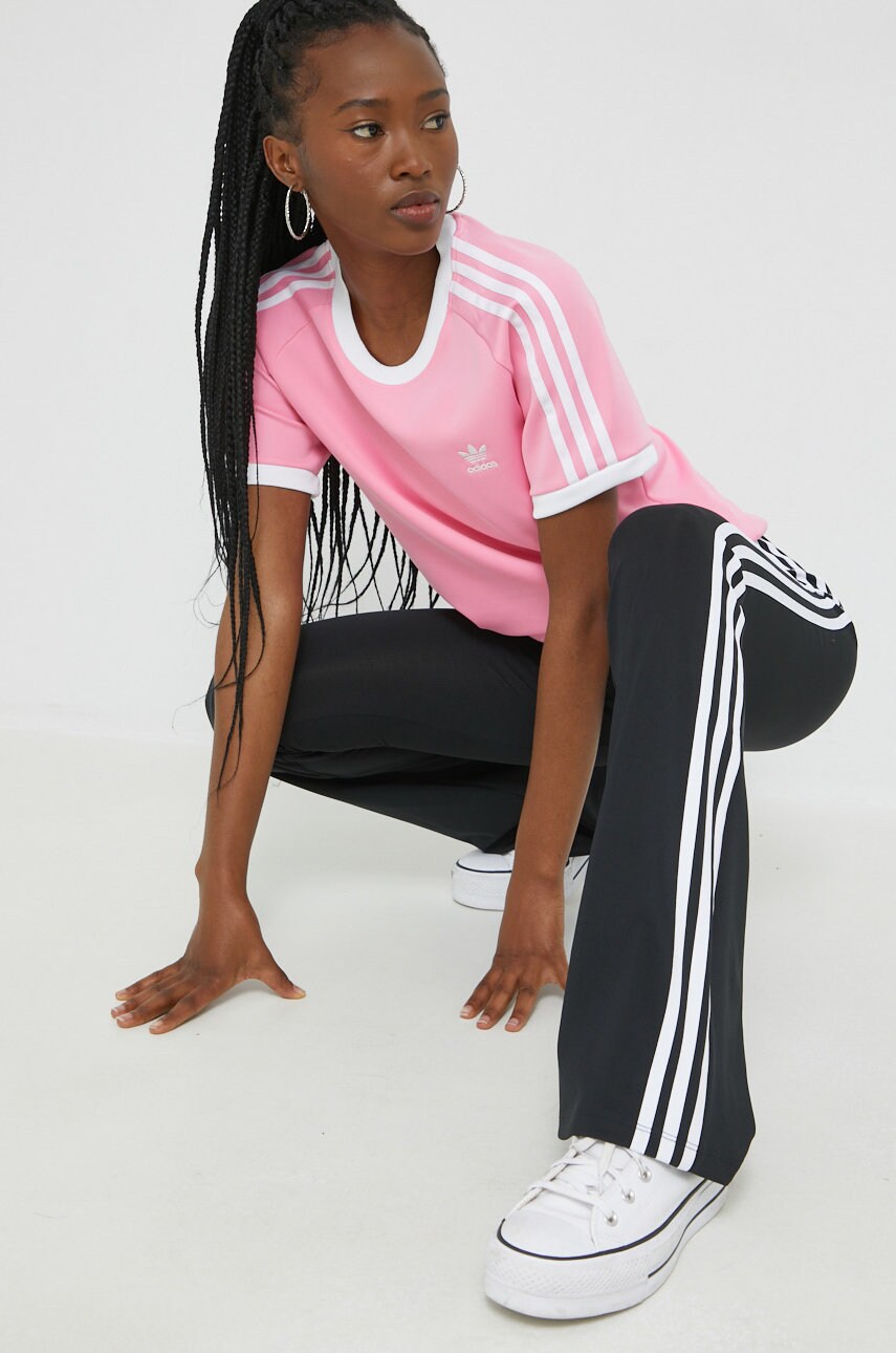 

Футболка adidas Originals жіночий колір рожевий