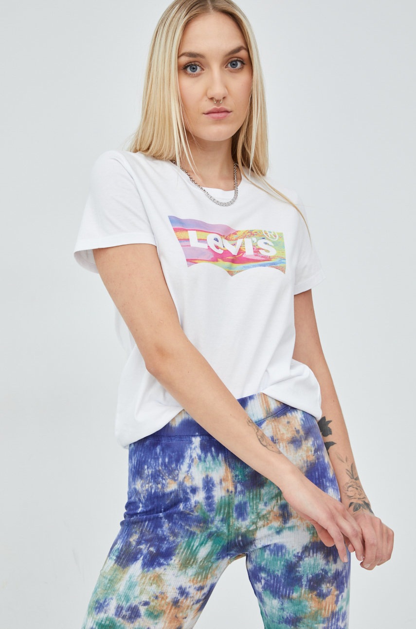 

Памучна тениска Levi's в бяло, Бял