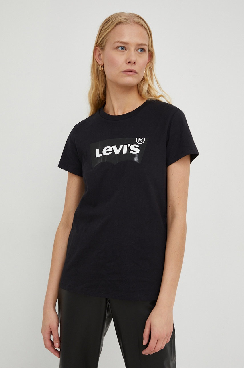 

Памучна тениска Levi's в черно, Черен