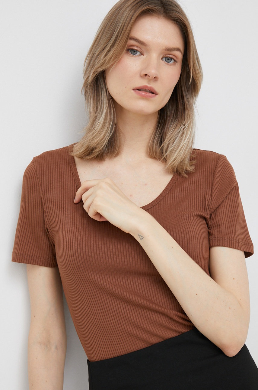 

Тениска Vero Moda в кафяво, Кафяв
