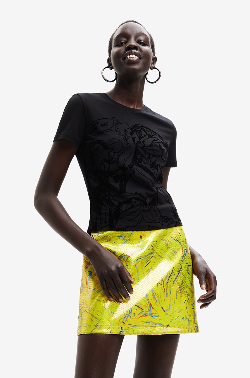 

Футболка Desigual женский цвет чёрный