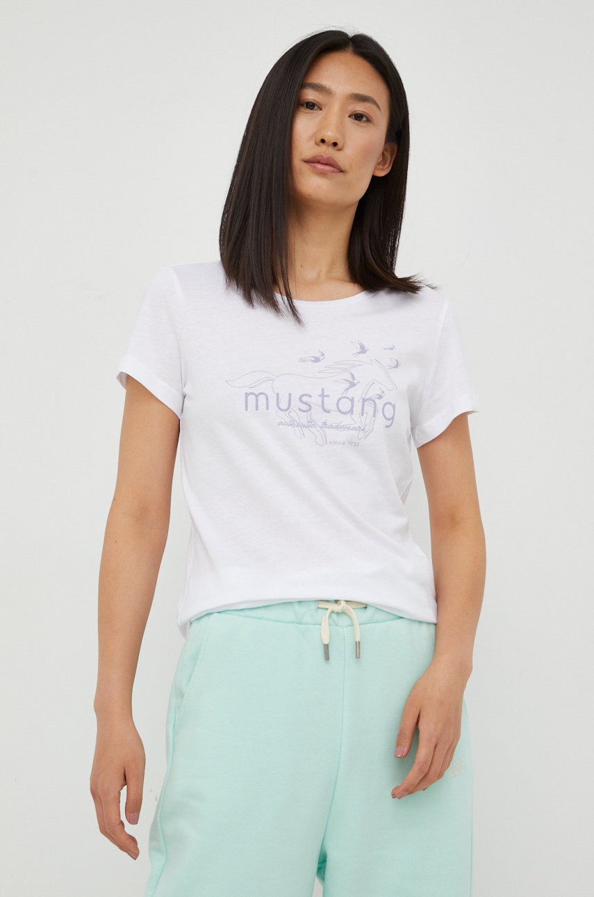 

Памучна тениска Mustang в бяло, Бял
