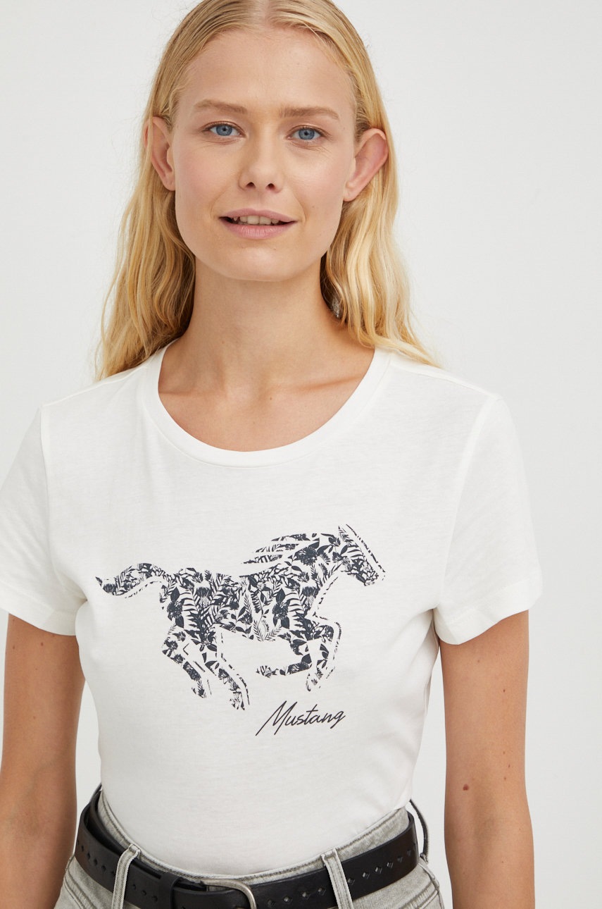 

Памучна тениска Mustang в бяло, Бял