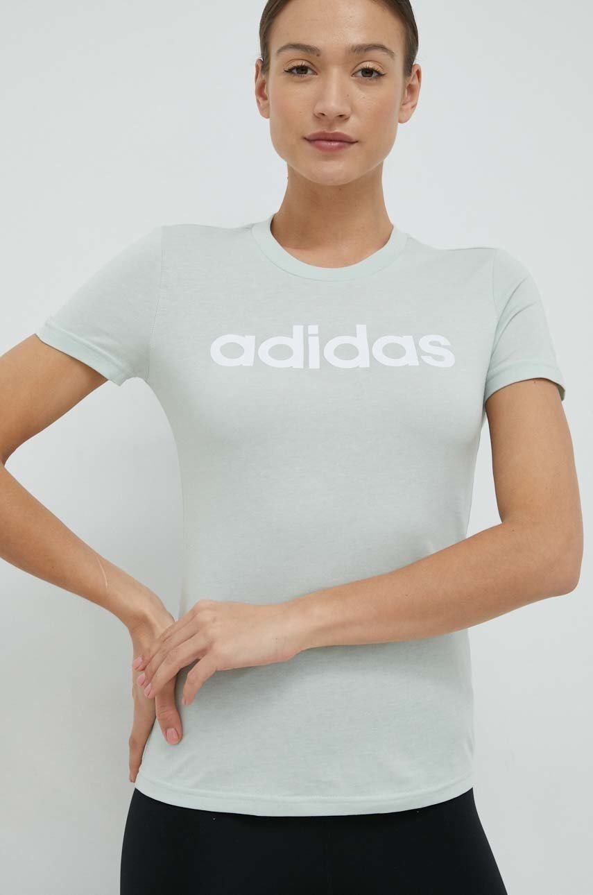 

Памучна тениска adidas в зелено, Зелен