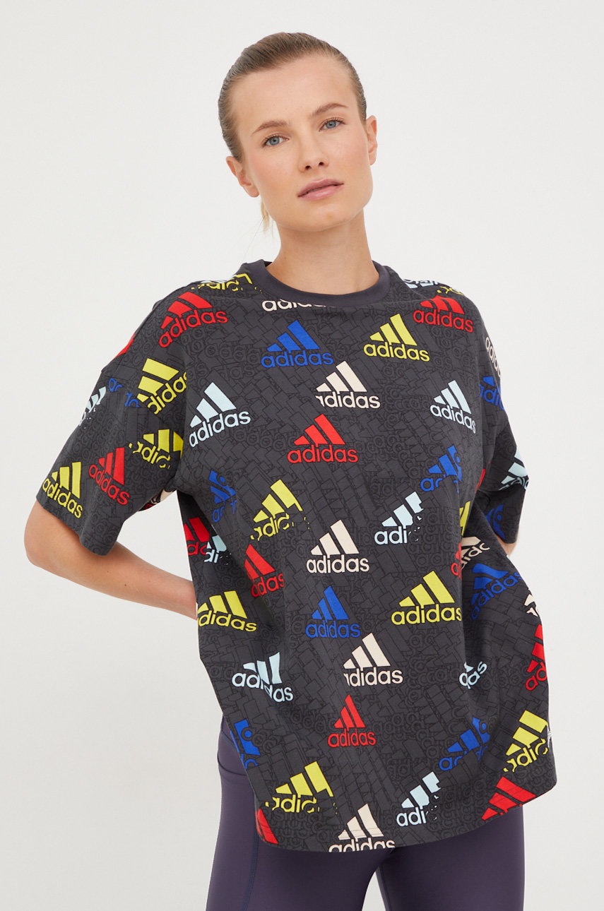 

Памучна тениска adidas в сиво, Сив