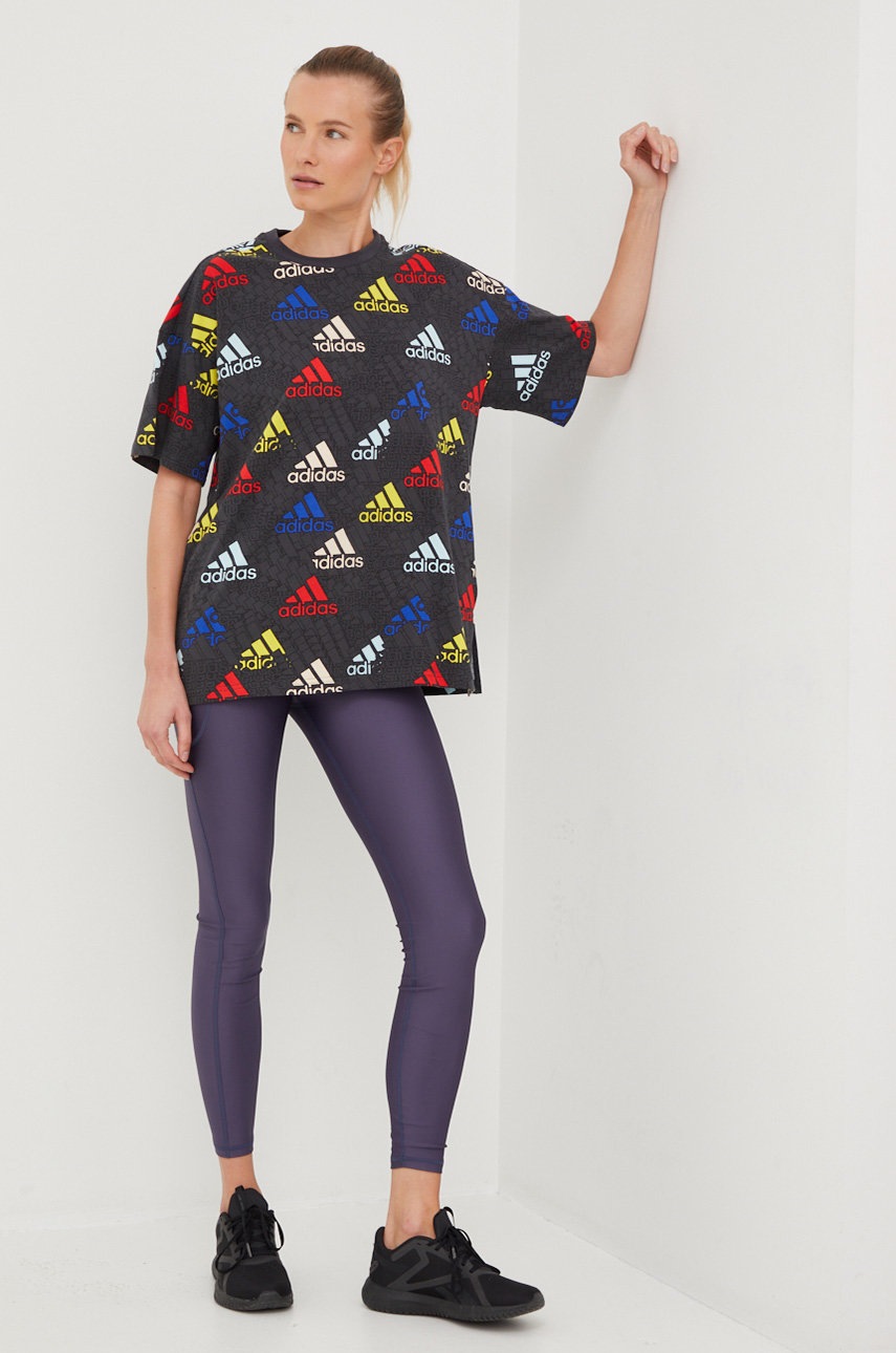 

Бавовняна футболка adidas колір сірий