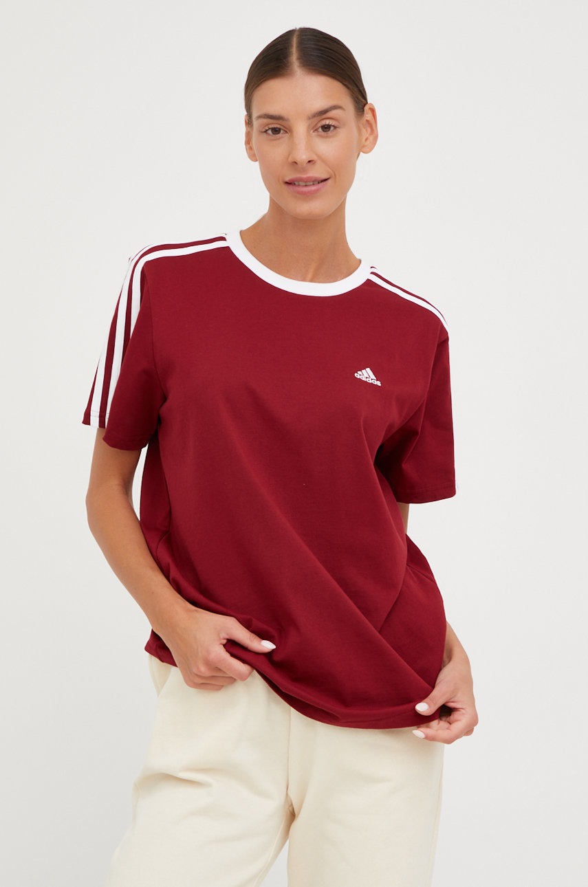

Памучна тениска adidas в бордо