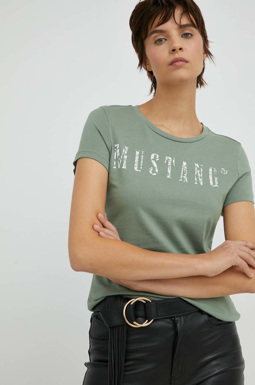 

Памучна тениска Mustang в зелено, Зелен