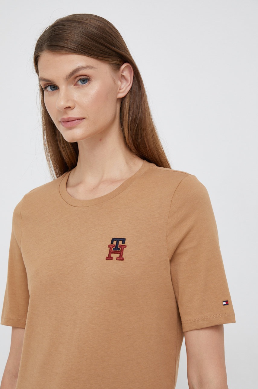 

Памучна тениска Tommy Hilfiger в кафяво, Кафяв
