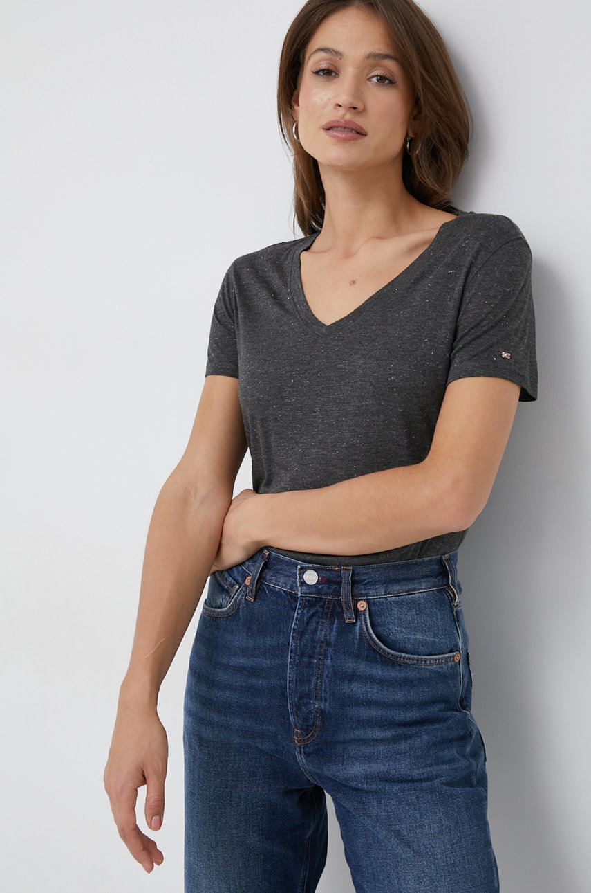 

Тениска Tommy Hilfiger в сиво, Сив