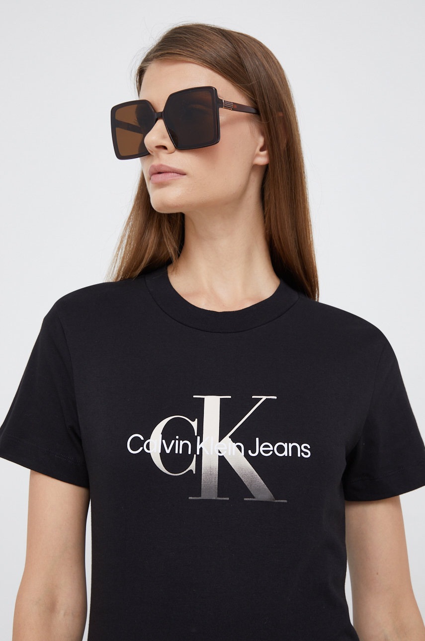 

Памучна тениска Calvin Klein Jeans в черно, Черен