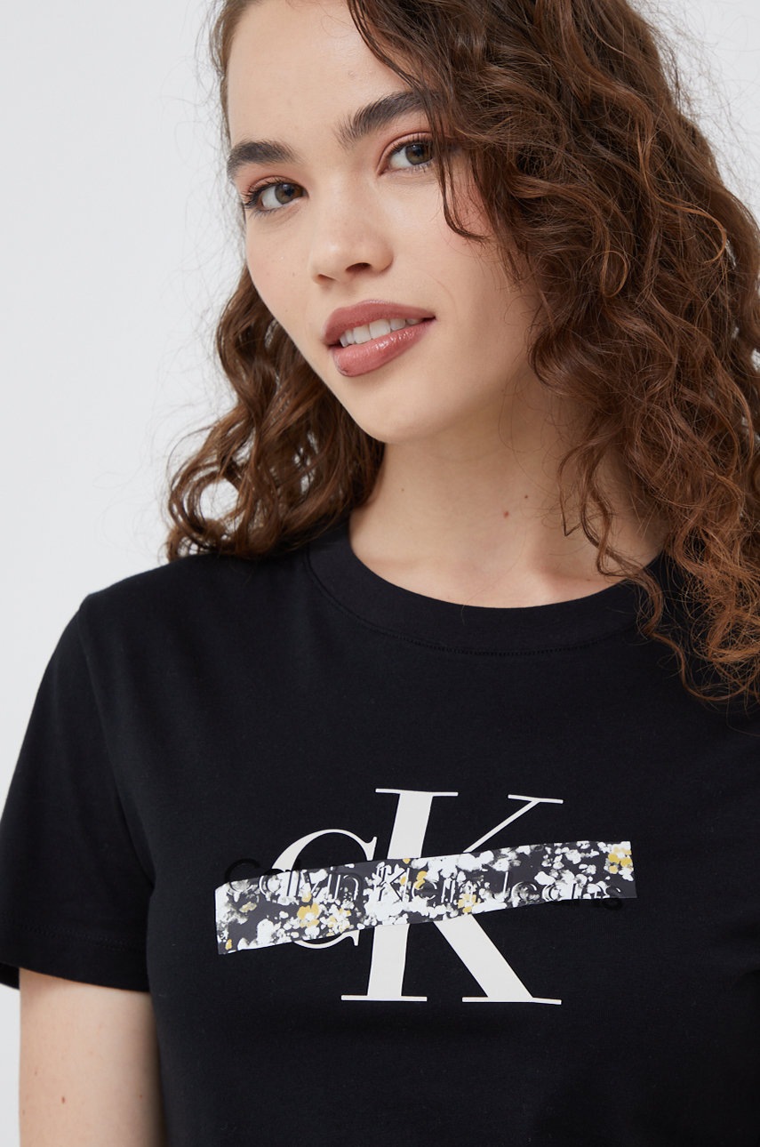 

Памучна тениска Calvin Klein Jeans в черно, Черен
