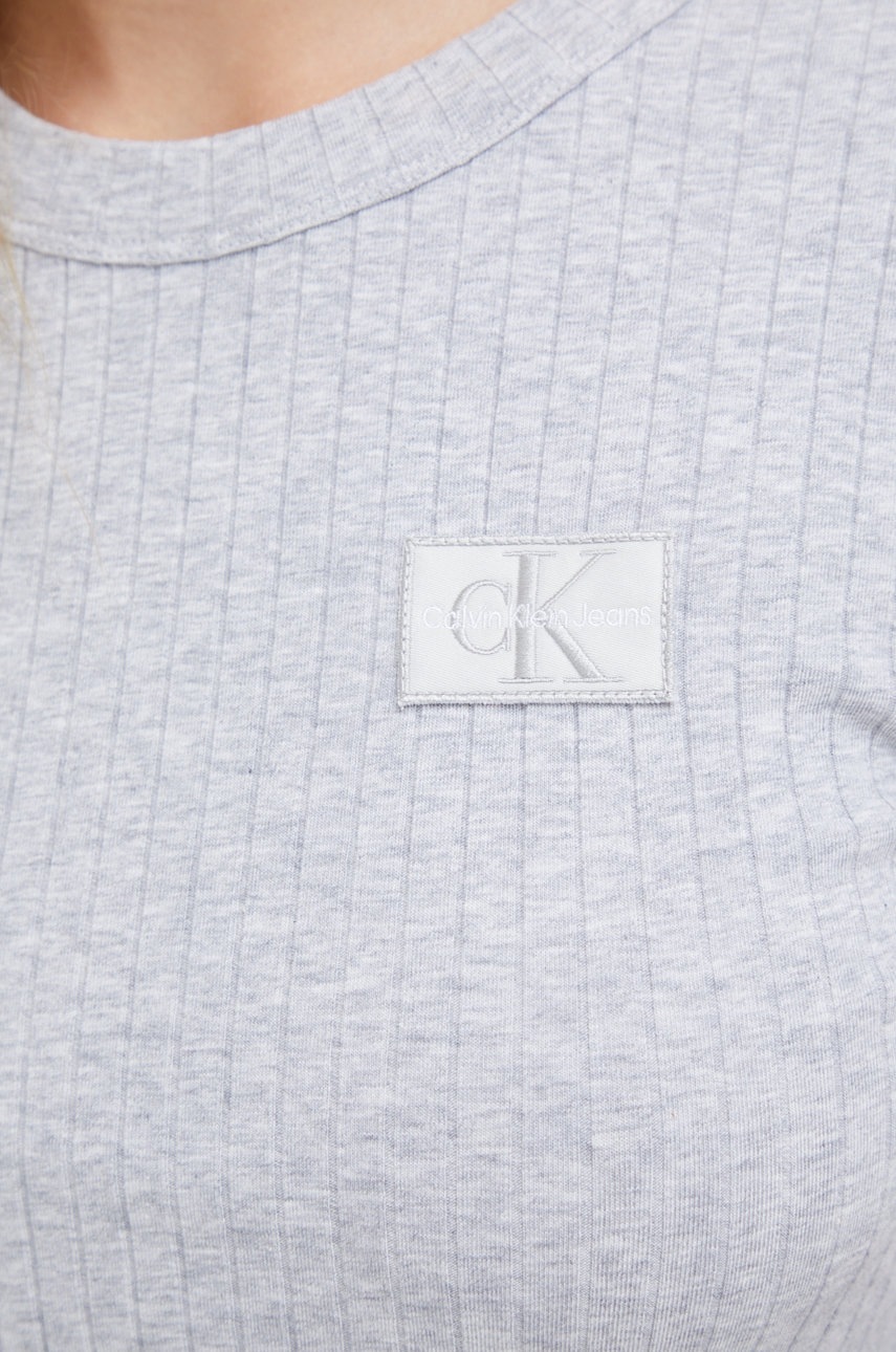 

Тениска Calvin Klein Jeans в сиво, Сив