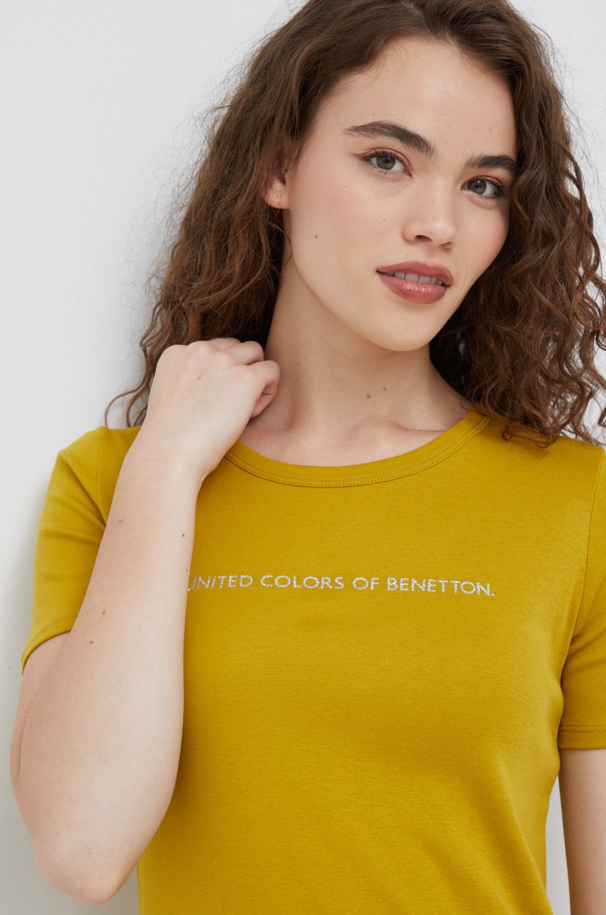 

Памучна тениска United Colors of Benetton в цвят светла маслина, Зелен