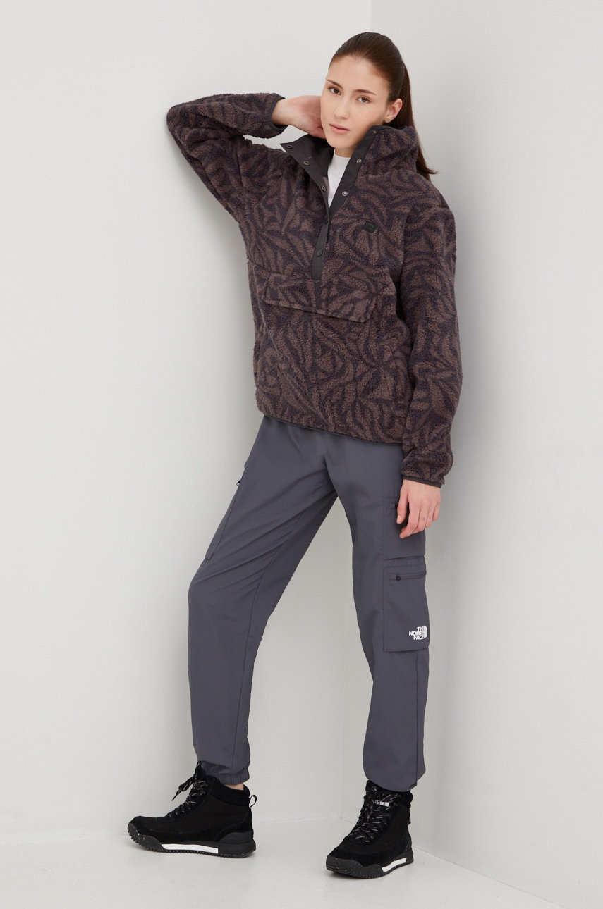 

Футболка The North Face Gartha жіноча колір білий півгольф