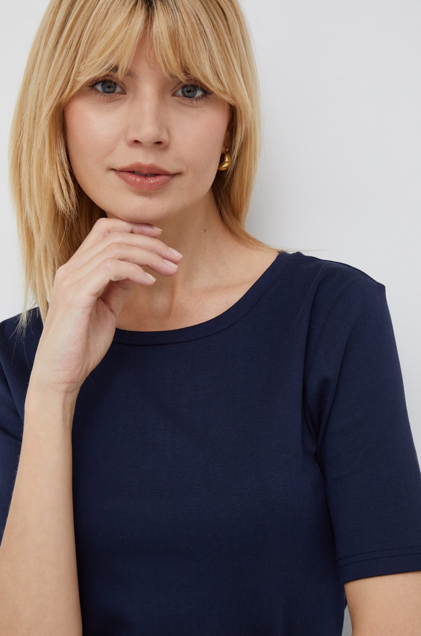 

Тениска GAP в тъмносиньо, Тъмносин