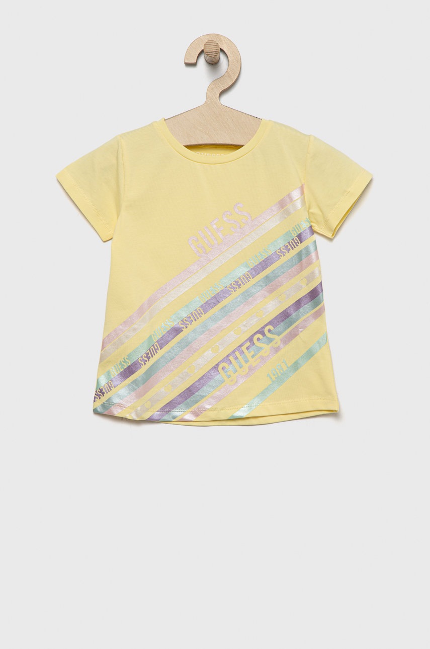 

Детска тениска Guess в жълто, Жълт