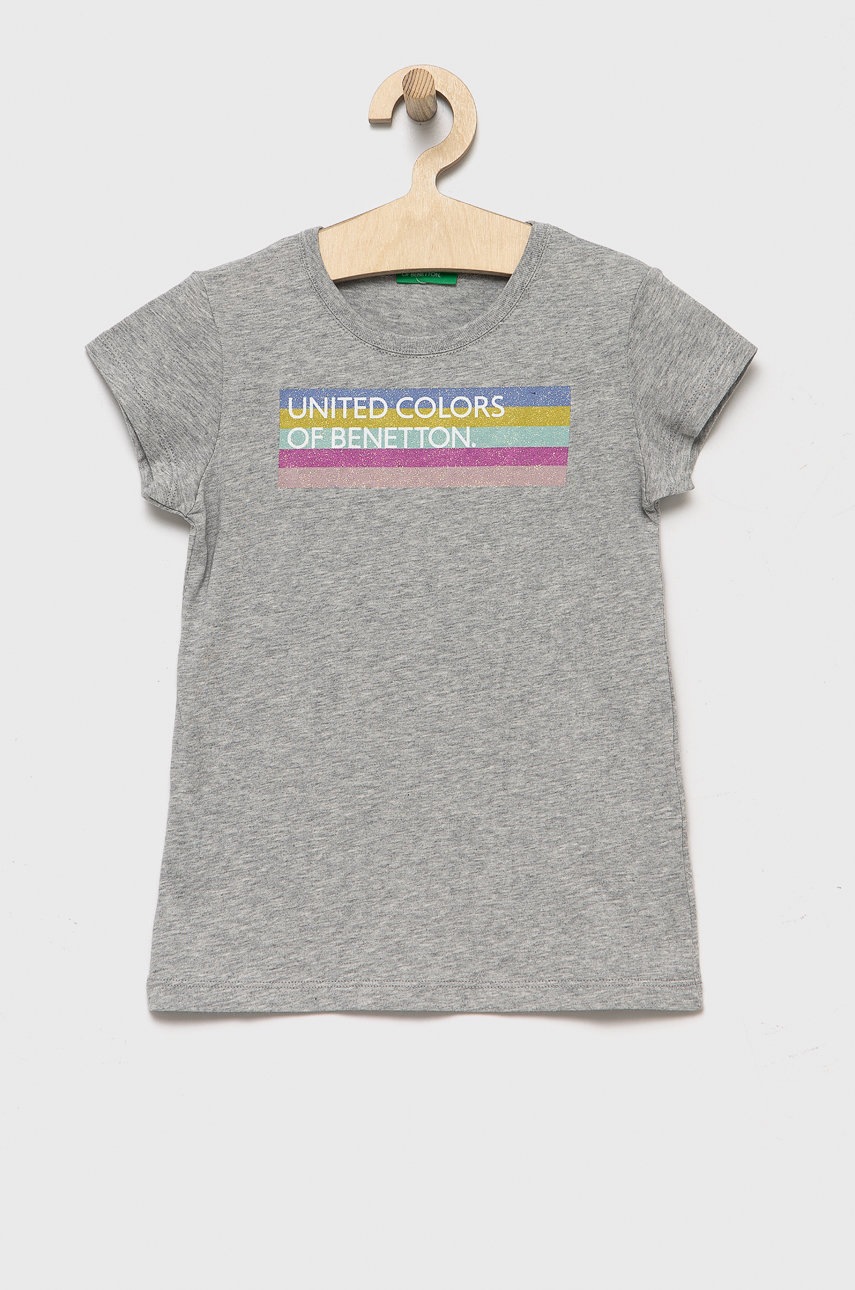 

Детска памучна тениска United Colors of Benetton в сиво, Сив