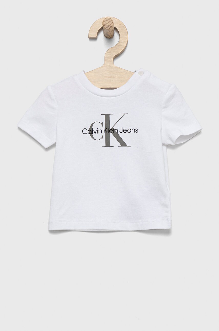 Levně Dětské tričko Calvin Klein Jeans bílá barva, s potiskem