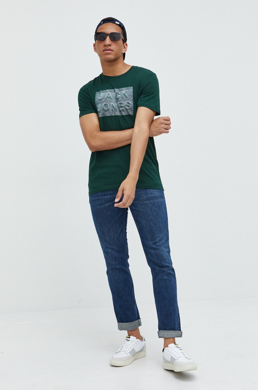 

Бавовняна футболка Jack & Jones колір зелений з принтом