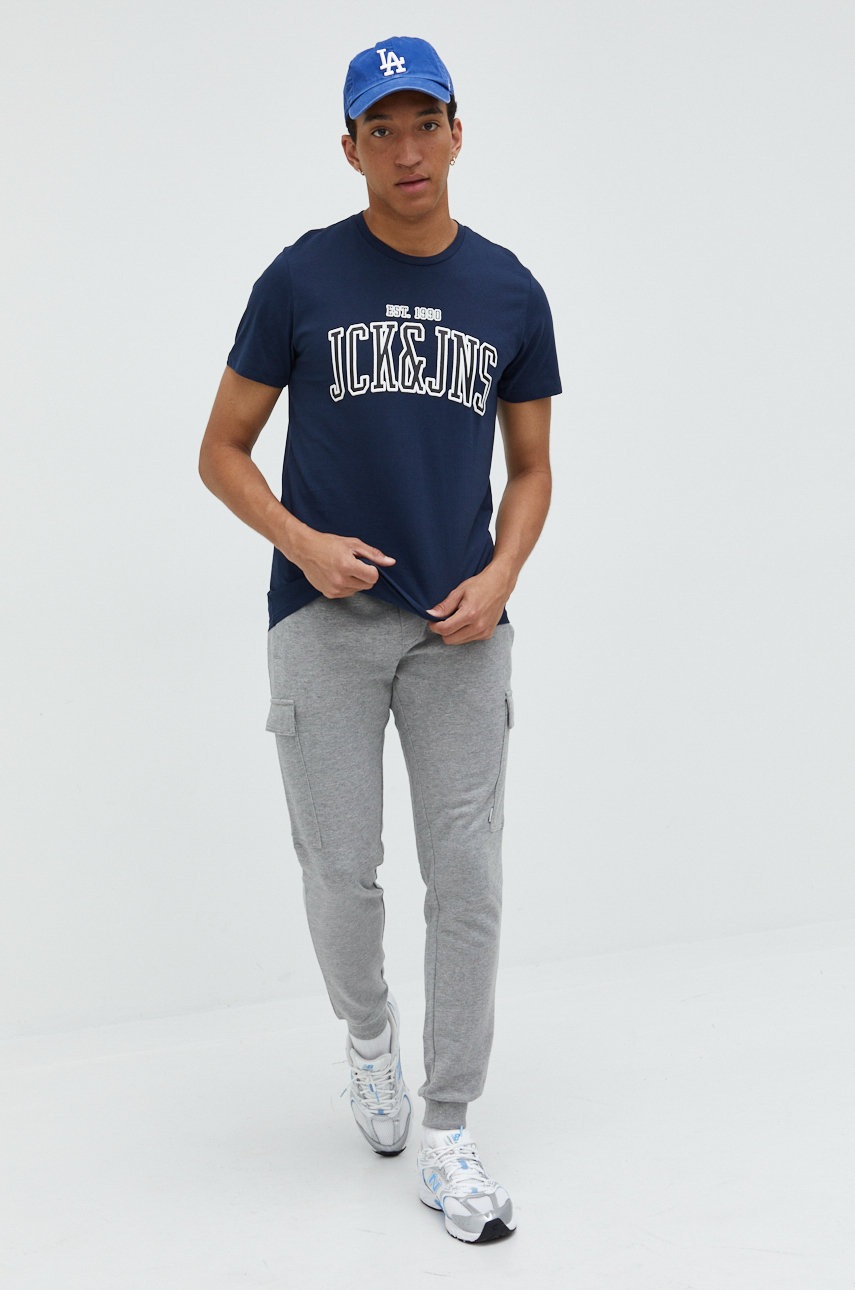 

Бавовняна футболка Jack & Jones колір синій з принтом