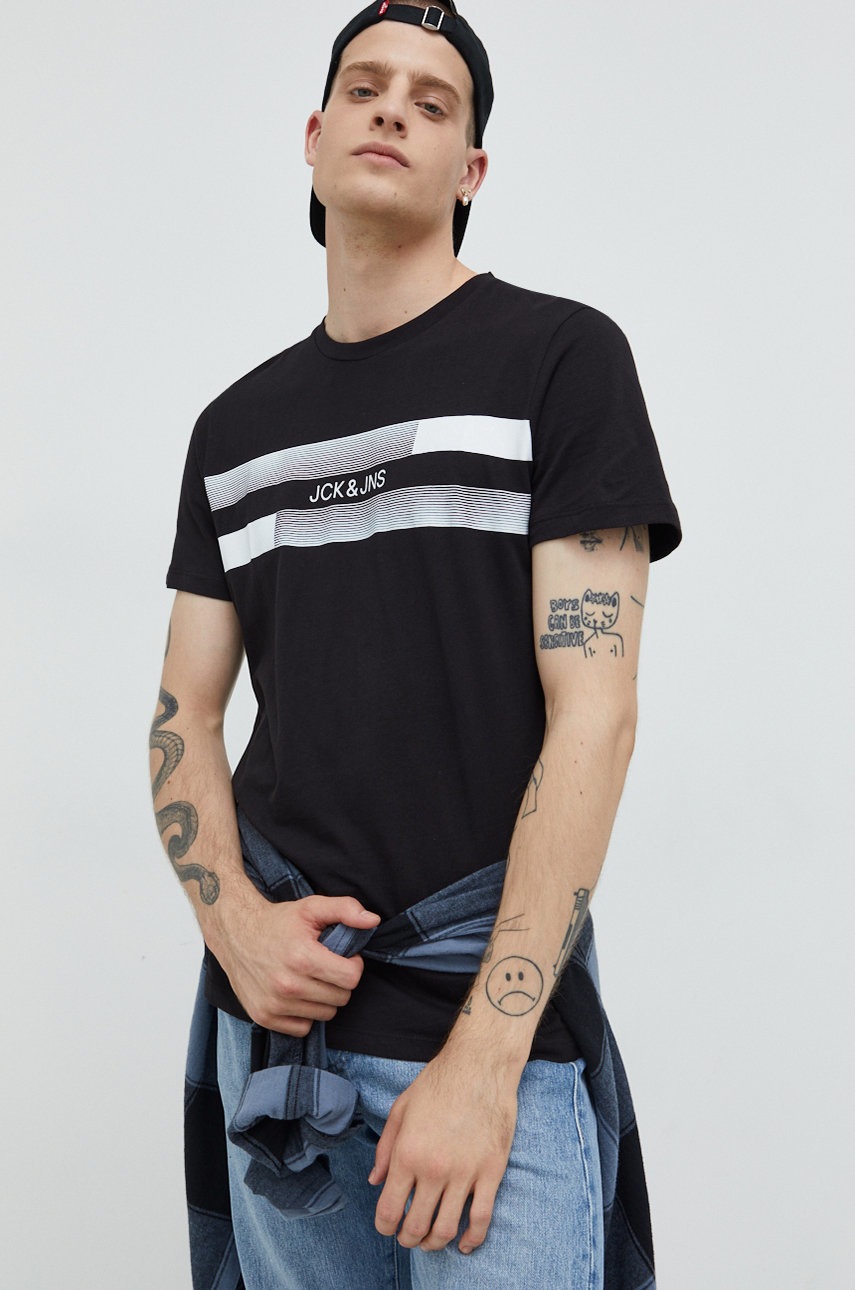 

Памучна тениска Jack & Jones в черно с принт, Черен