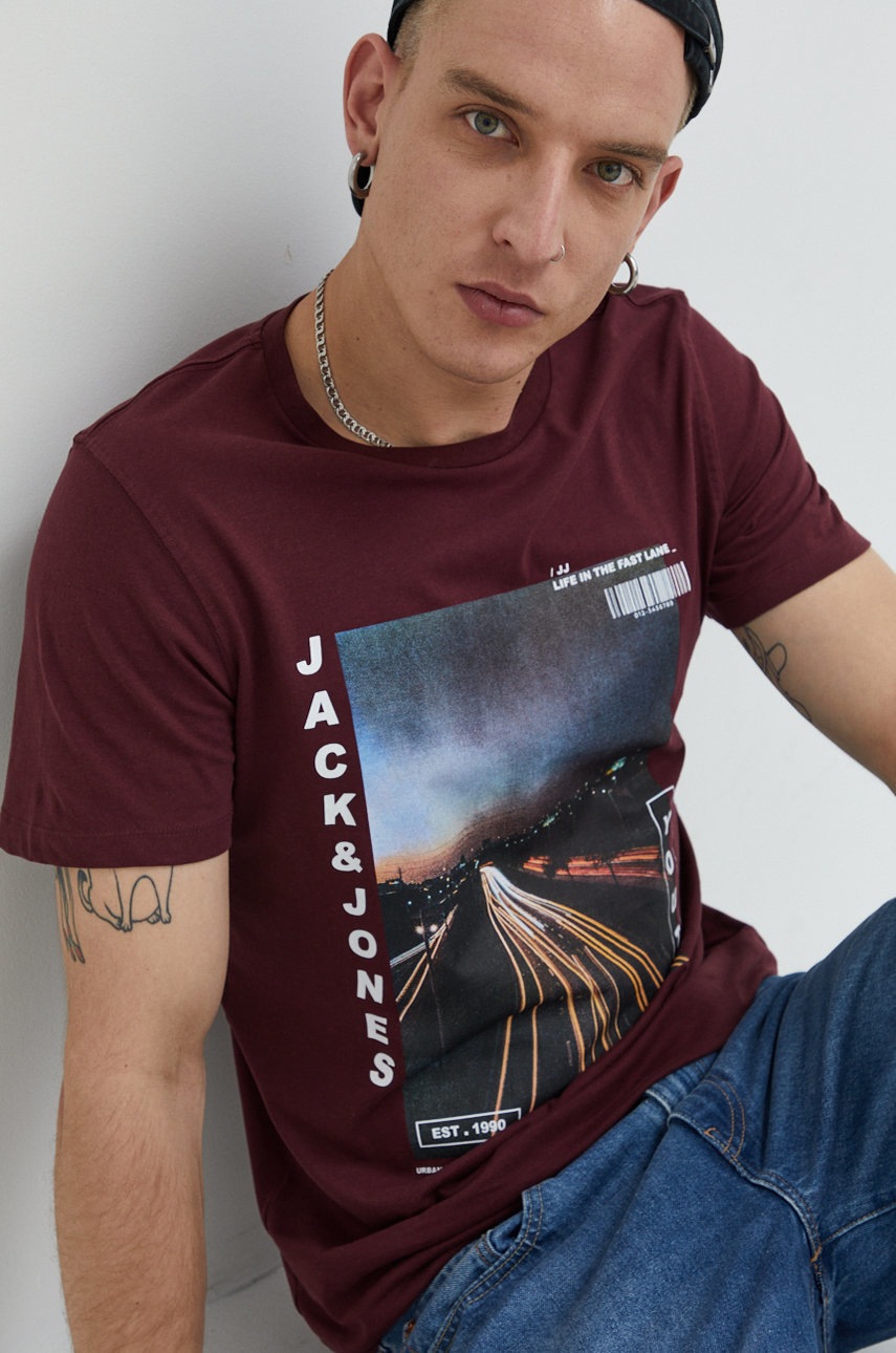 

Памучна тениска Jack & Jones в бордо с принт