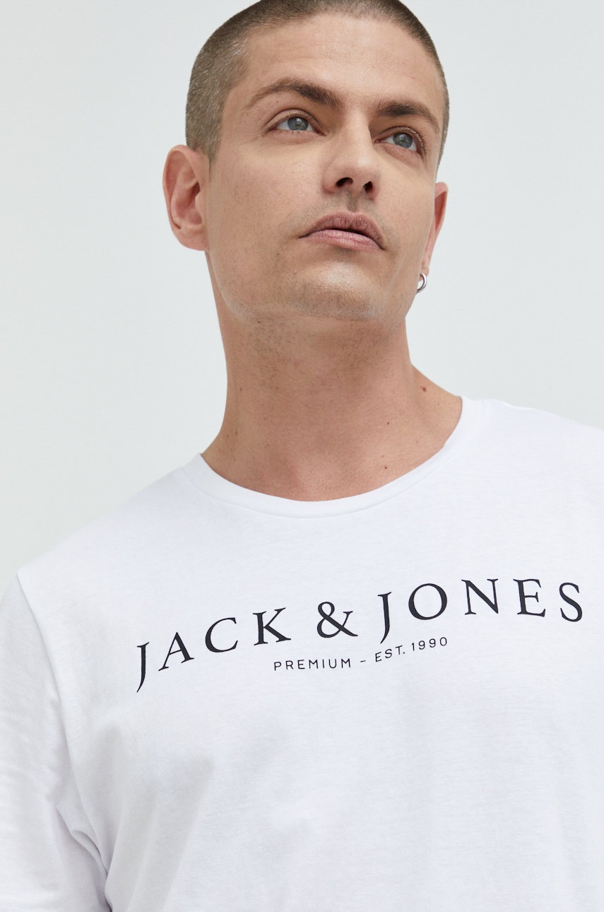 

Памучна тениска Jack & Jones в бяло с принт, Бял
