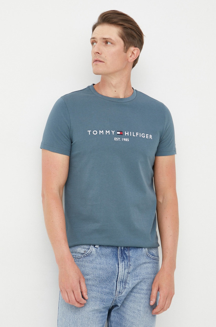 

Хлопковая футболка Tommy Hilfiger цвет зелёный с аппликацией