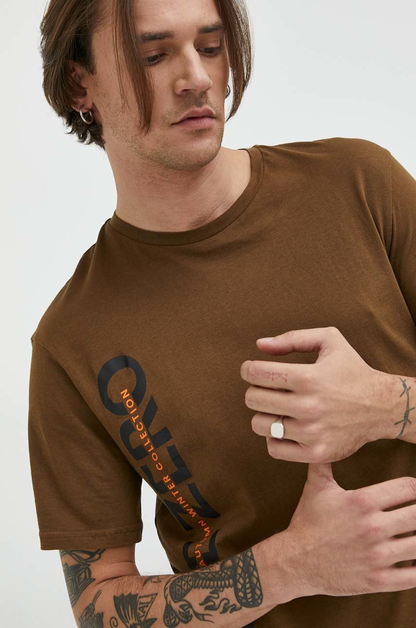 

бавовняна футболка Jack & Jones колір коричневий з принтом
