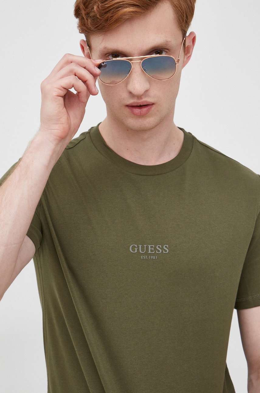 

Памучна тениска Guess в зелено с апликация, Зелен