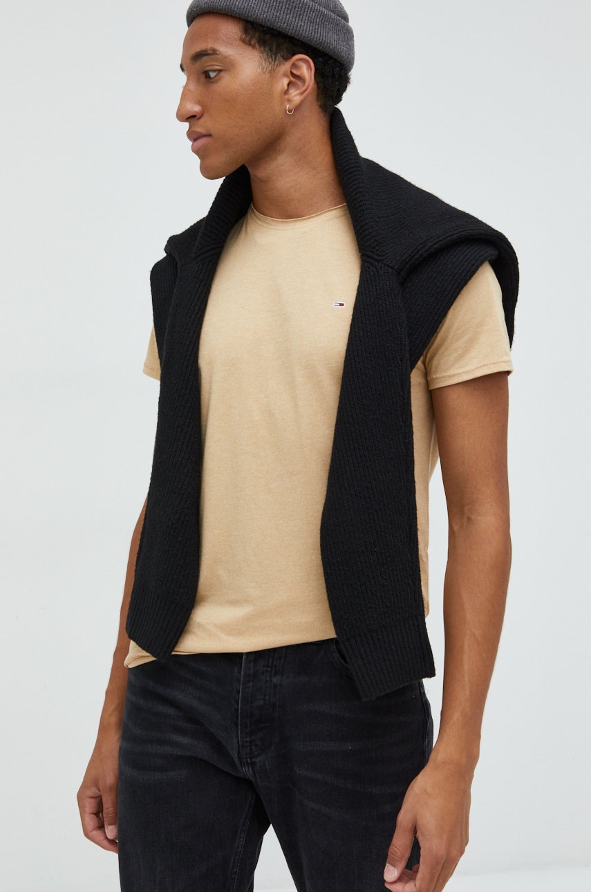 

Тениска Tommy Jeans в бежово меланж на, Бежов