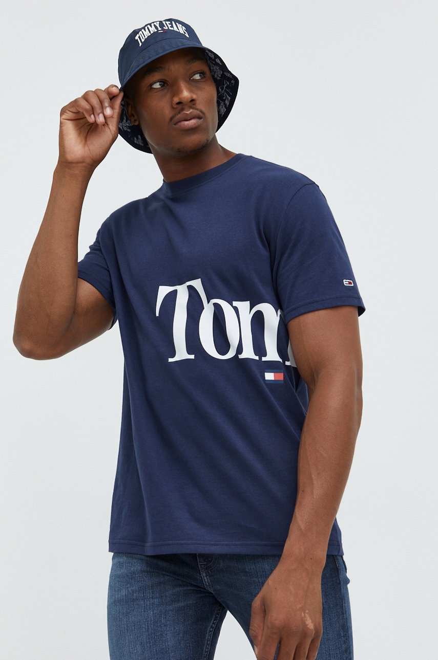 

Памучна тениска Tommy Jeans в тъмносиньо с принт, Тъмносин