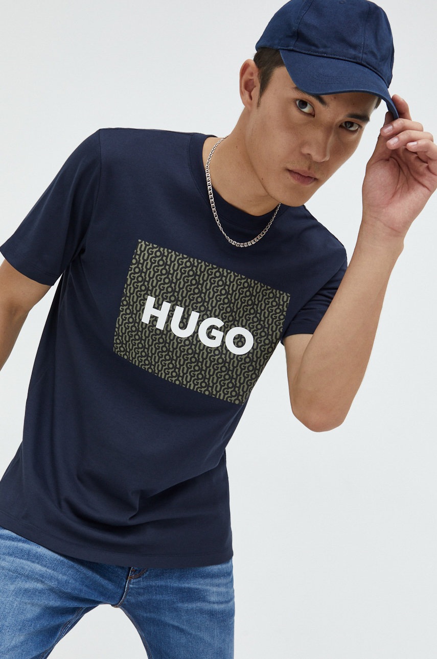 

Памучна тениска HUGO в тъмносиньо с принт, Тъмносин