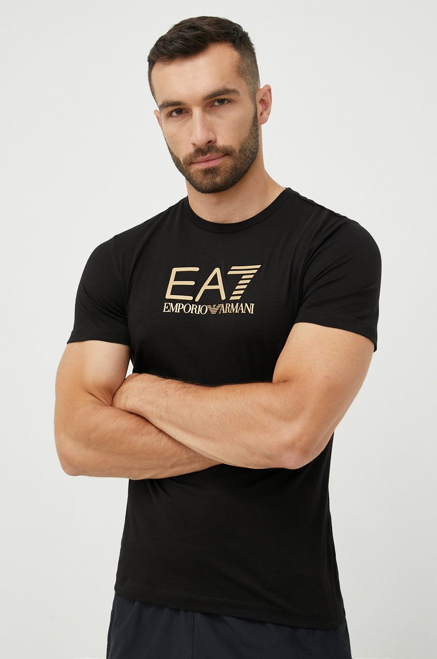 

Хлопковая футболка EA7 Emporio Armani цвет чёрный с аппликацией