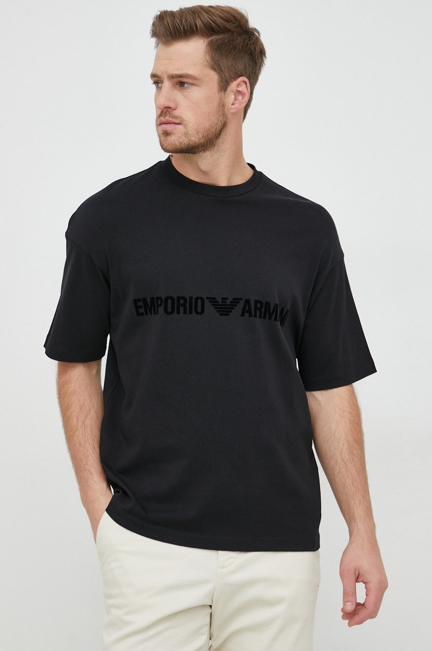 

Памучна тениска Emporio Armani в черно с принт, Черен