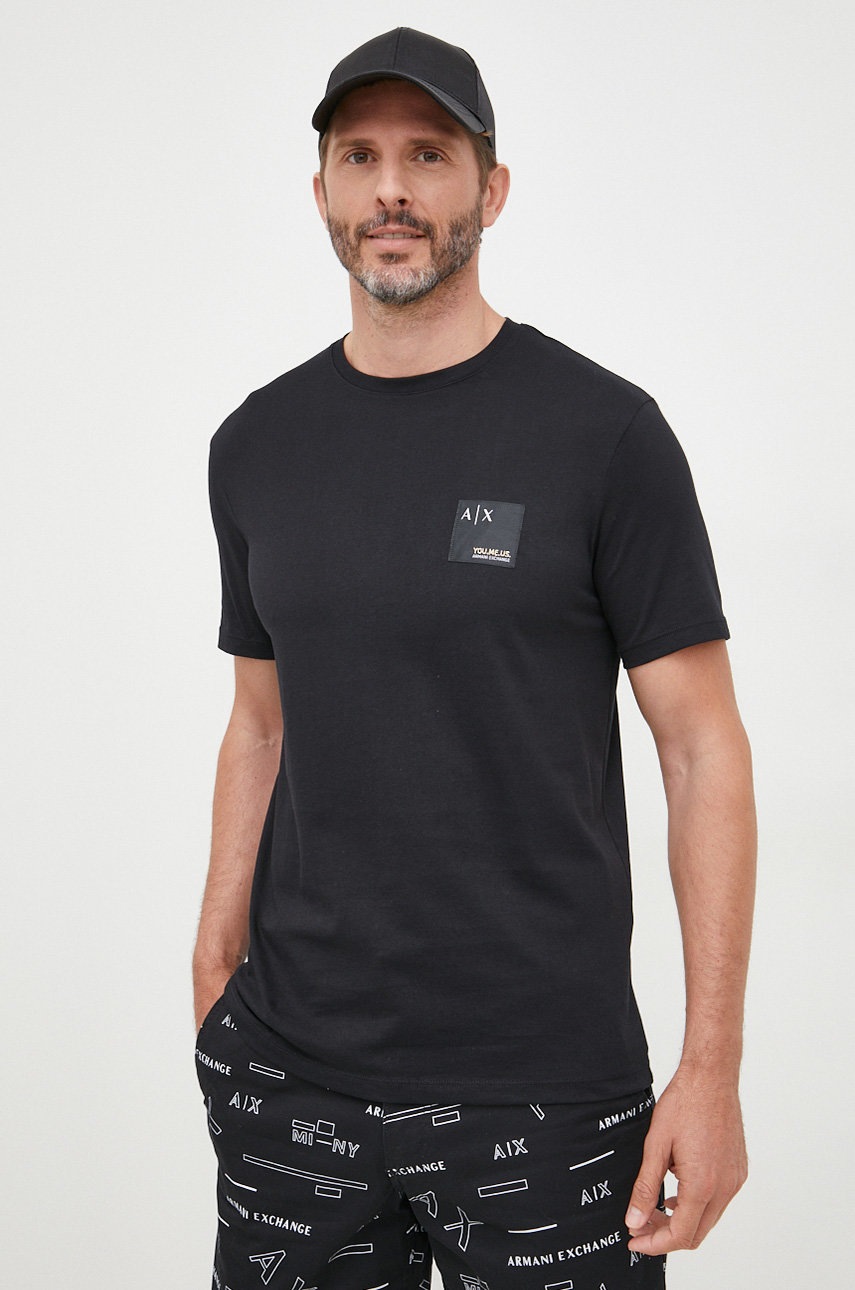 

Памучна тениска Armani Exchange в черно с апликация, Черен