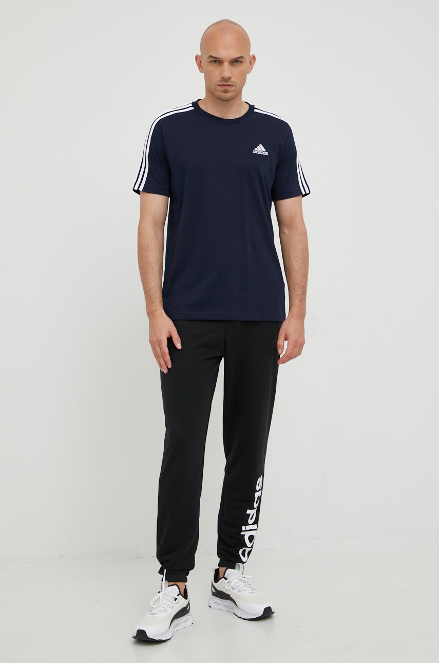 

Бавовняна футболка adidas колір синій однотонний