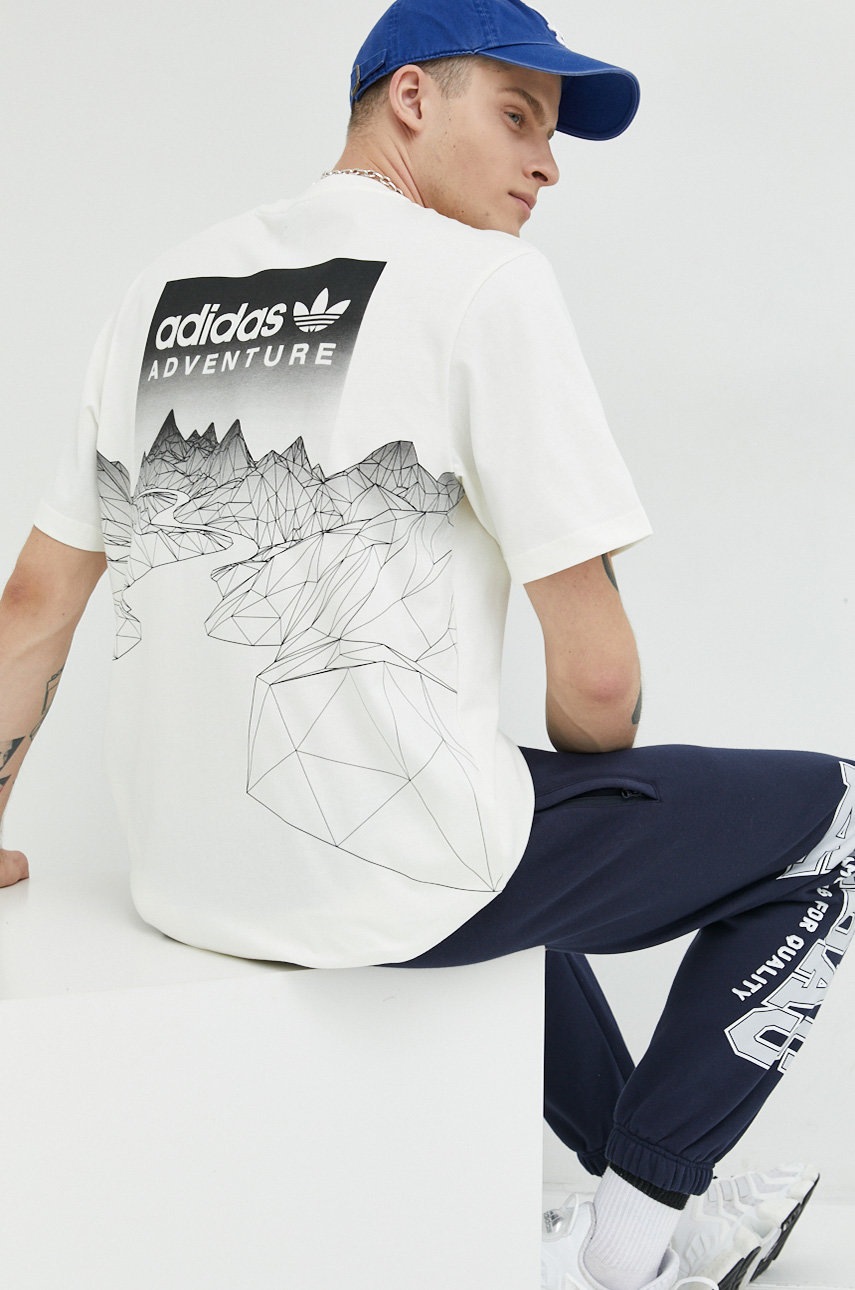 

Памучна тениска adidas Originals в бяло с принт, Бял
