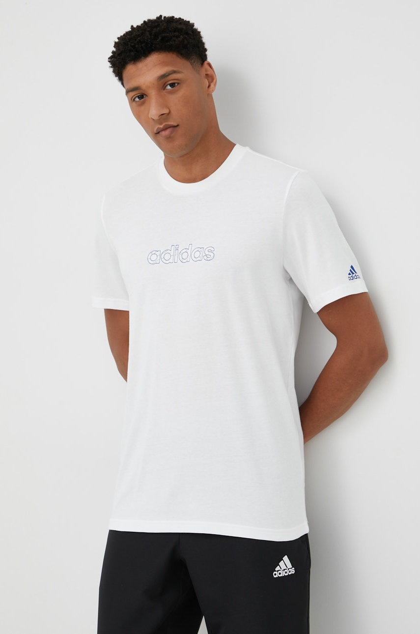 

Памучна тениска adidas в бяло с апликация, Бял