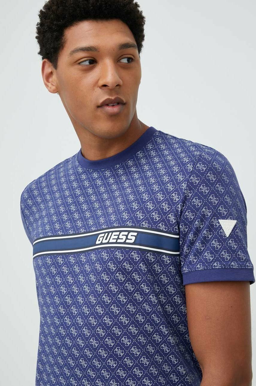 

Футболка Guess чоловічий візерунок