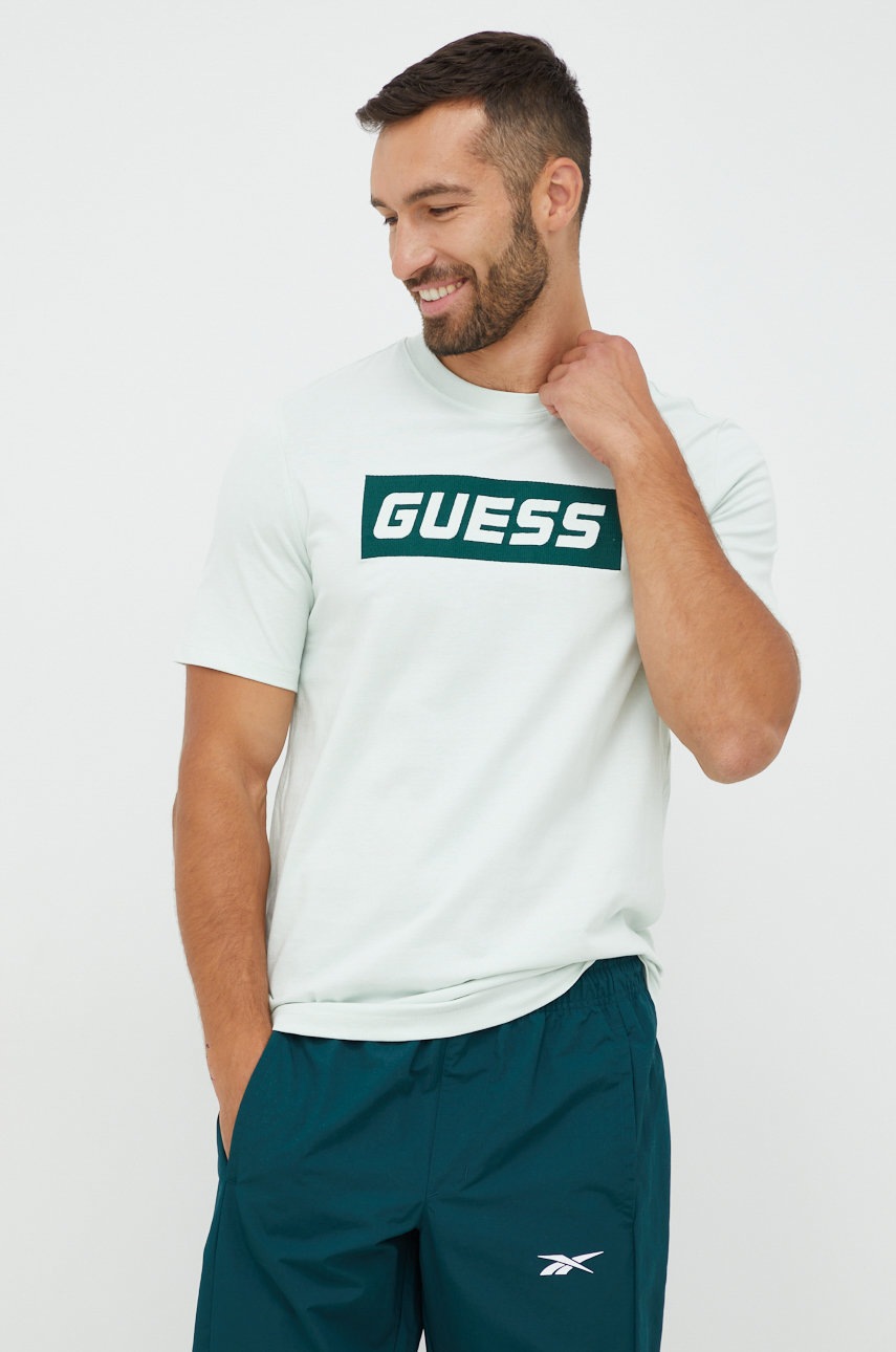 

Памучна тениска Guess в зелено с апликация, Зелен