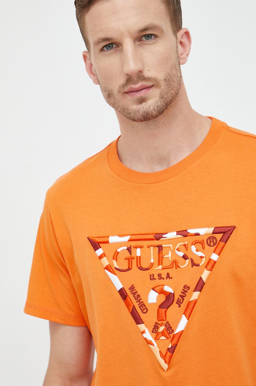 Guess t-shirt bawełniany kolor pomarańczowy z aplikacją