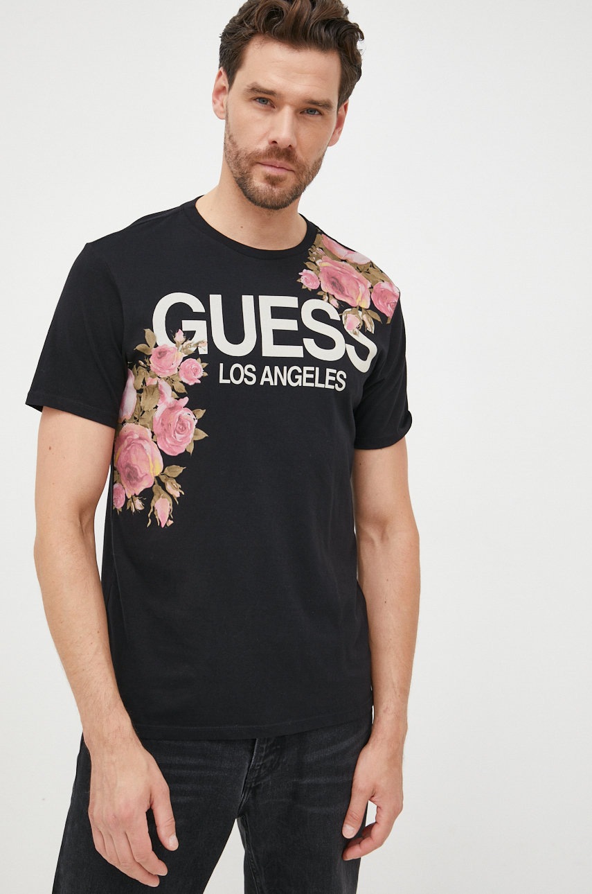 

Памучна тениска Guess в черно с принт, Черен